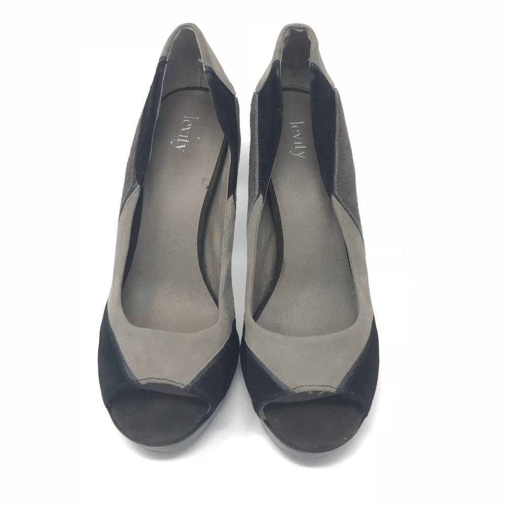 Levity “Kelly” Black & Gray Patchwork Pump 9M